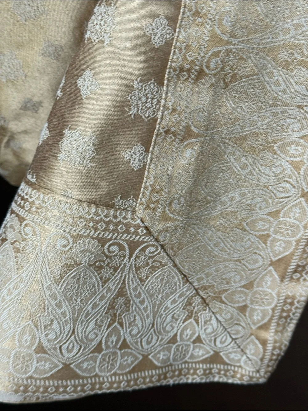 Elegant Cream Jacquard Tablecloth with Intricate Border